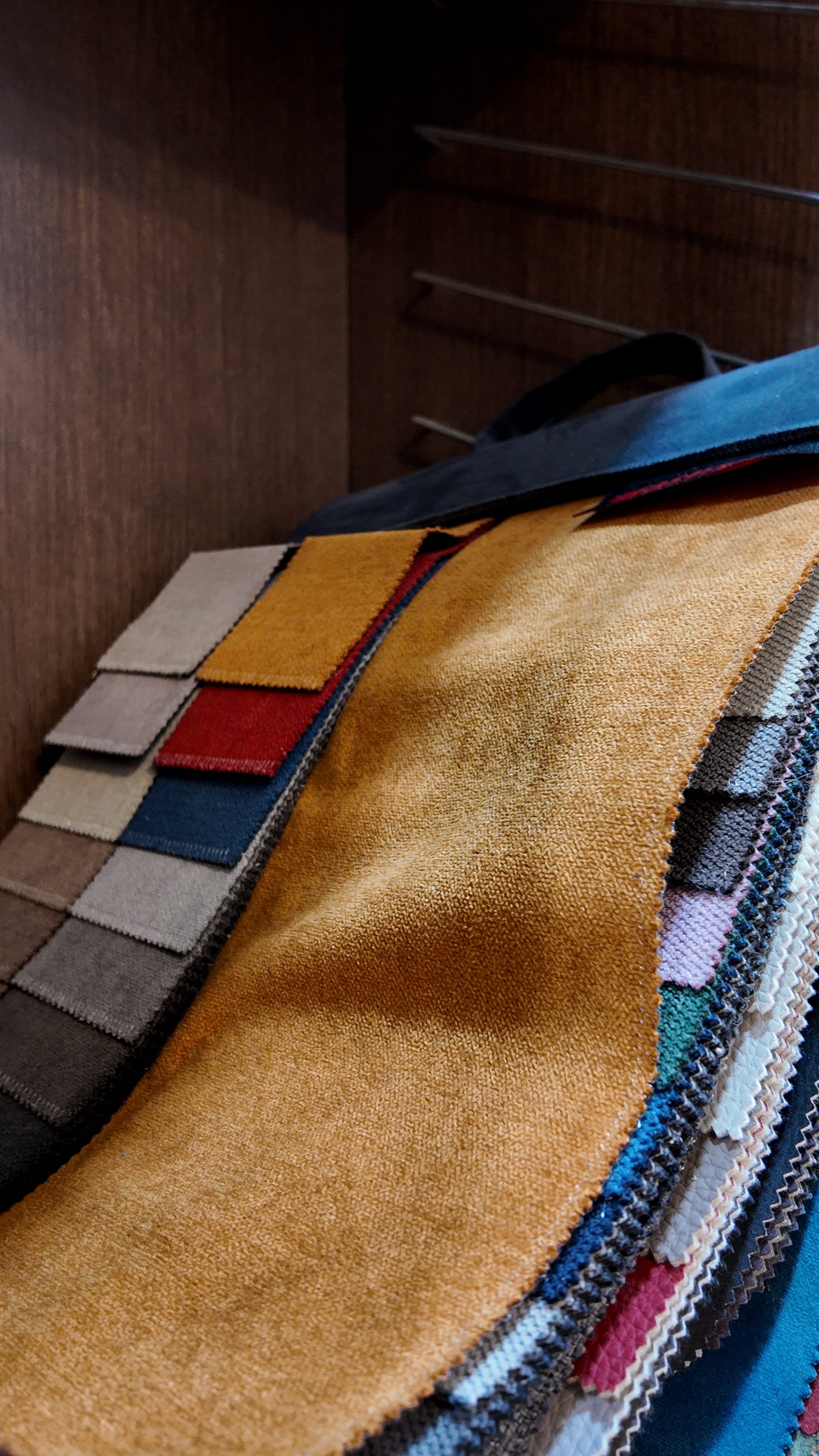 Campioni di materiali e finiture selezionati